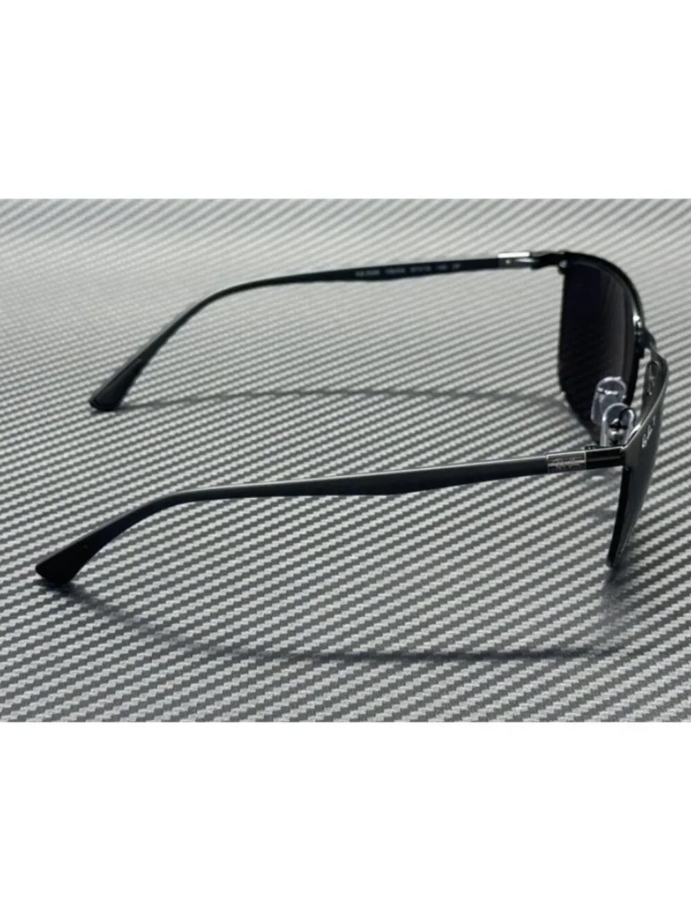 New Ray-Ban Men  Sunglasses --